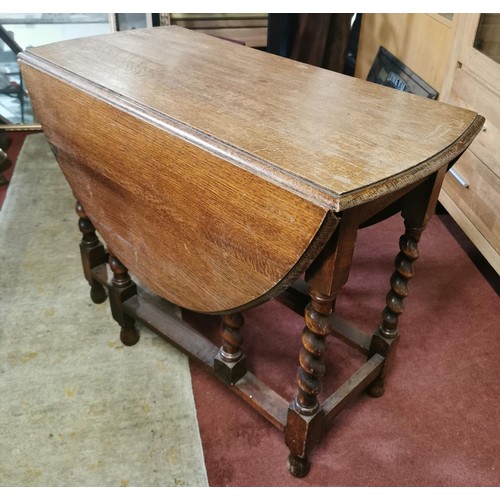 375 - 90 cm wide oval barley twist gateleg table