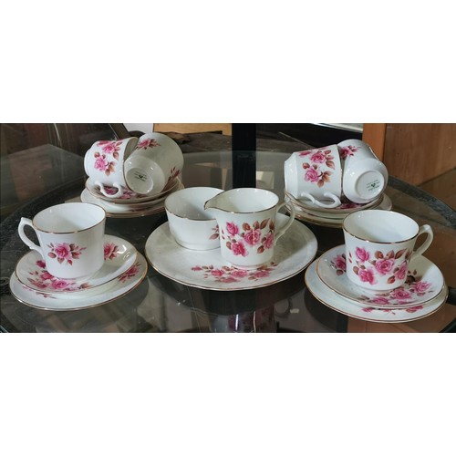 392 - 6 place setting 21 piece Arklow Ireland bone china teaset