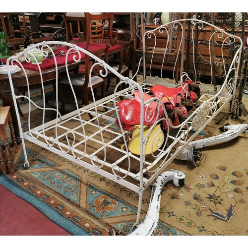 41 - Victorian metal French 3/4 size day bed