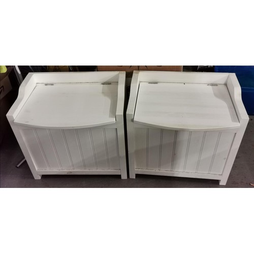 100 - Pair of 56 x 42 x 54 cm tall white wooden hinged lid storage cabinets