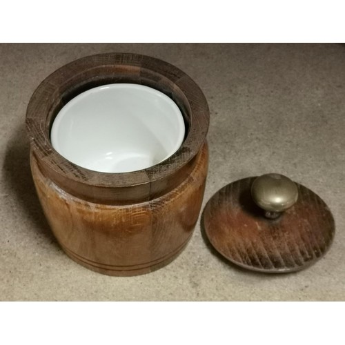 Lot 212       