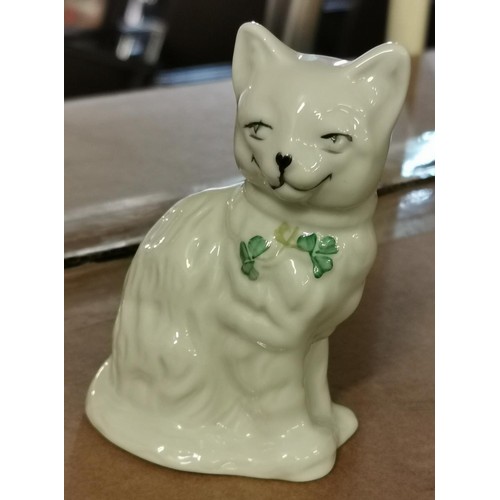 125 - 10.5 cm tall Belleek Ireland cat figure