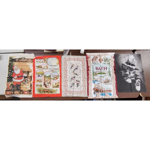 130 - Bundle of assorted vintage souvenir picture tea towels