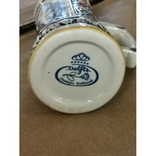 139 - 10 cm Delft Jasmyn Holland stamped tankard/posy vase
