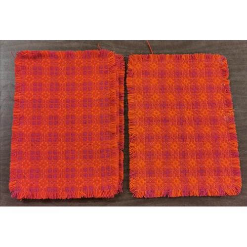 171 - Set of 5 x approx. 35 x 25 cm vintage Welsh tapestry placemats