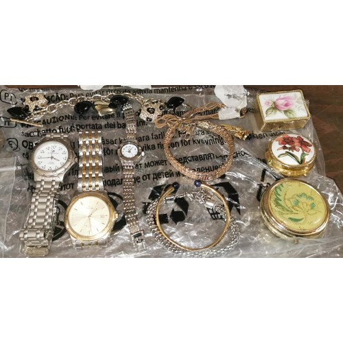 75 - Small bundle of assorted costume jewellery, watches and pill boxes