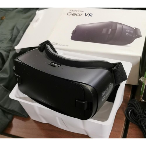 66 - Boxed as new Samsung Gear VR oculus headset