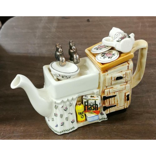 311 - 10 cm tall Portmeirion kitchen sink collectable miniature teapot