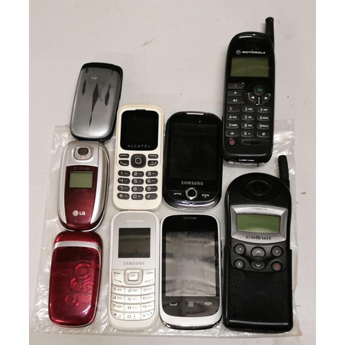 87 - Bundle of 9 x retro mobile phones, no chargers so untested