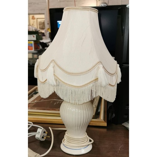 178 - 48 cm tall St Michaels ceramic table lamp with tasselled shade