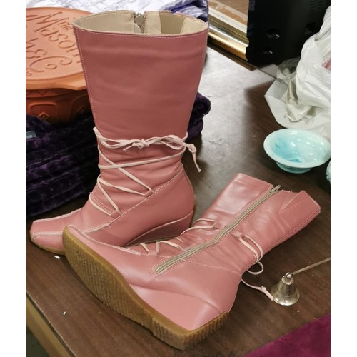 115 - Pair of Country Jack ladies under knee pink boots size 7