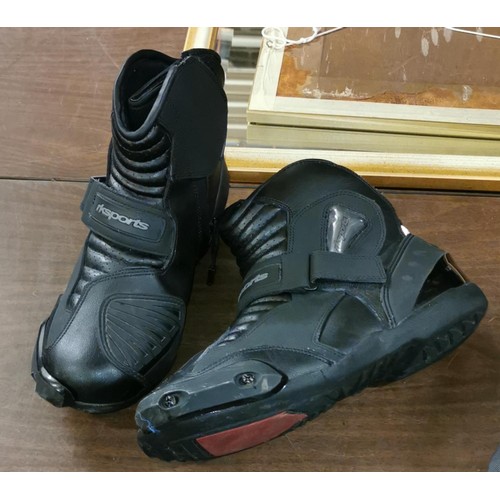 346 - Pair of RK Sports motorbike boots size 9