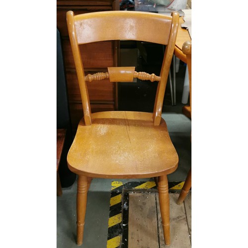 294 - Approx 150 x 100 cm pine oval farmhouse dining table with 6 x chairs