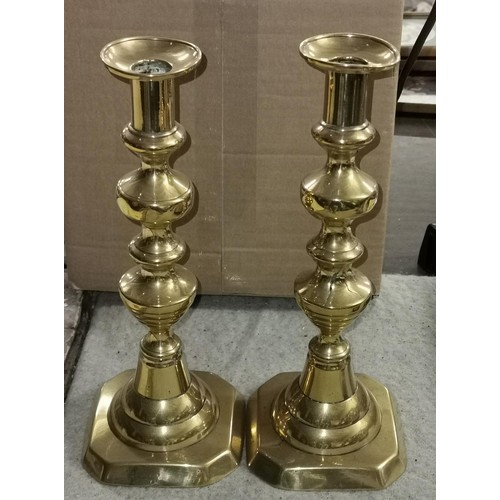 26 - Pair of 29 cm tall vintage brass spindle candlesticks