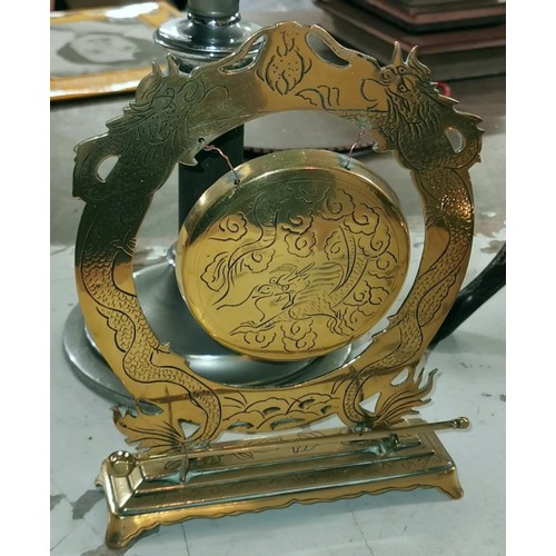 28 - 25 cm tall Chinese dragon brass gong