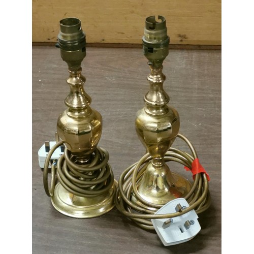 87 - Pair of 25.5 cm tall heavy brass lamps - no shades