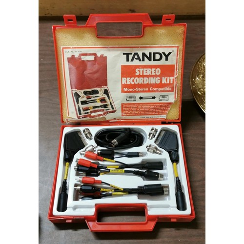 98 - Retro Tandy stereo recording kit in case