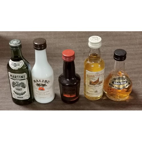 114 - 5 x assorted unopened 5cl miniature spirits