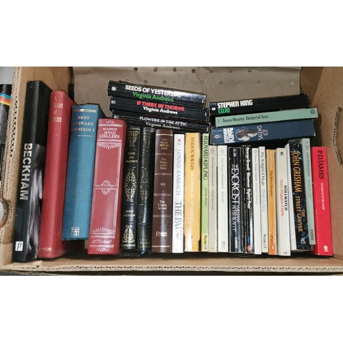 190 - Bundle of assorted hard and paperback mainly novels including Stephen King, Virginia Andrews etc