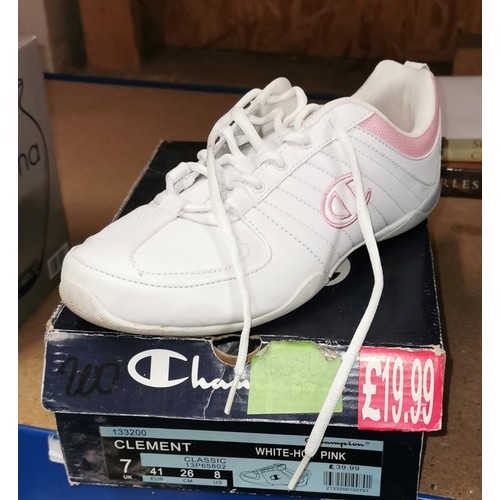 214 - Boxed ladies Champion trainers size 7, worn but good condition