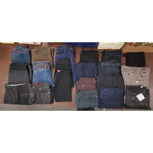 61 - 7 x pairs of jeans, 2 x pairs of leggings and 11 x other pairs of trousers/pants, all size 14