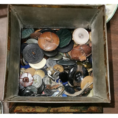 154 - 3 x vintage tins of assorted buttons