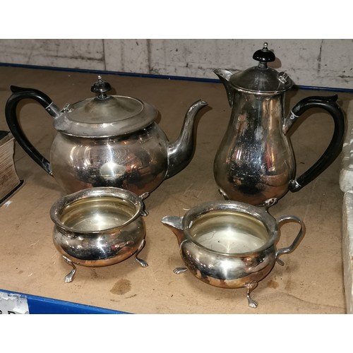 202 - Vintage Yeoman plate 4-piece silver-plated tea service