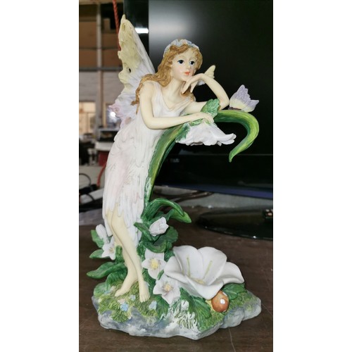 58 - 33 cm tall composite fairy and flowers figure