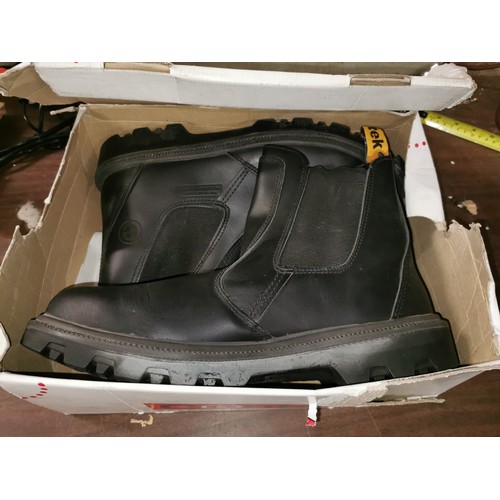 383 - New and boxed Centek black slip on safety work boots size 12