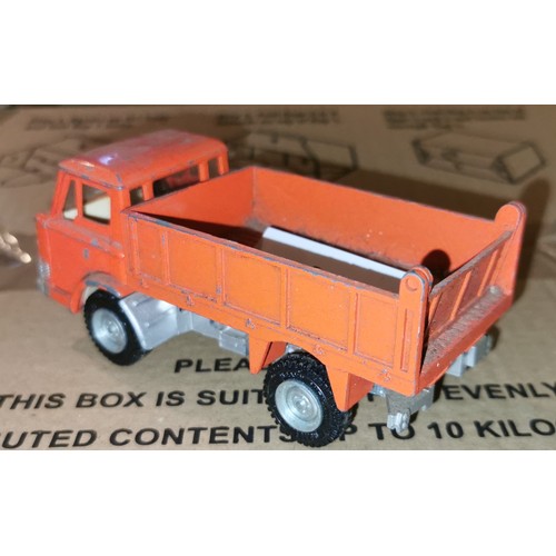 4 - Dinky Toys Ford D800 tipper wagon - orange