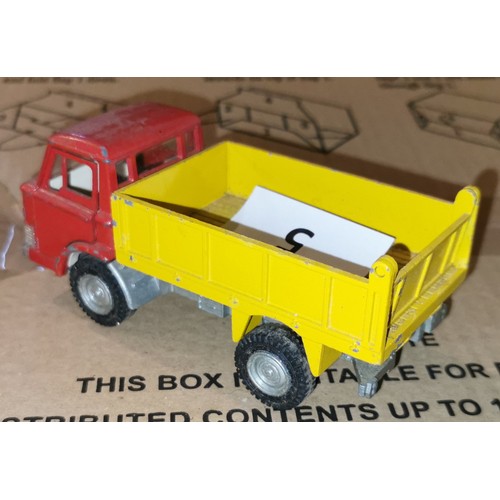 5 - Dinky Toys Ford D800 tipper wagon