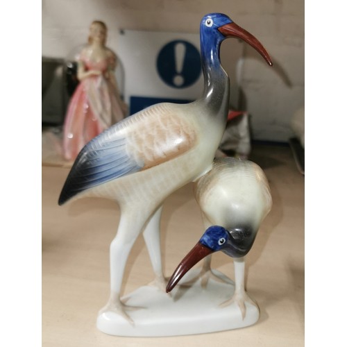 31 - 17 cm tall Hollohaza Kezzel Festett porcelain birds figure