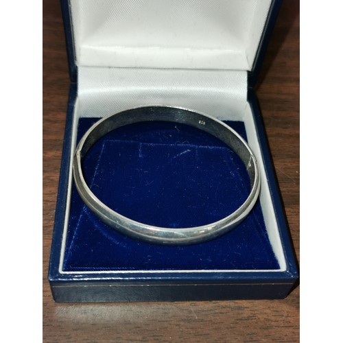 14 - 925 stamped vintage plain solid silver bangle in case - 22.4 gms
