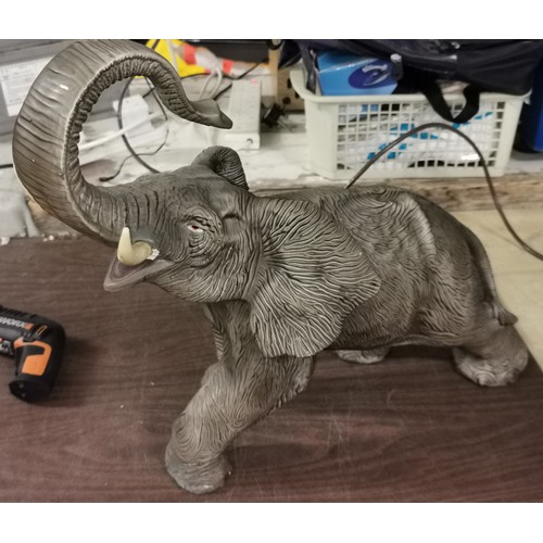Lot 220       