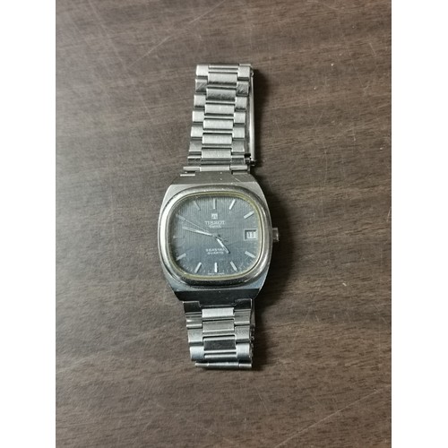 28 - Tissot Seastar quartz gents calendar watch - works intermittently so will need servicing