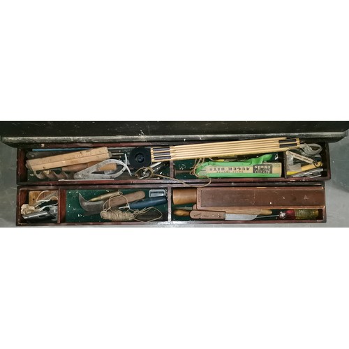 172 - 74 x 29 x 43 cm large carpenters tool box and assorted tools etc