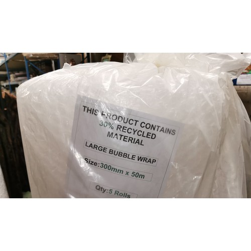 124 - 1 x 50 metre roll of 300 mm wide clear large bubble packing wrap