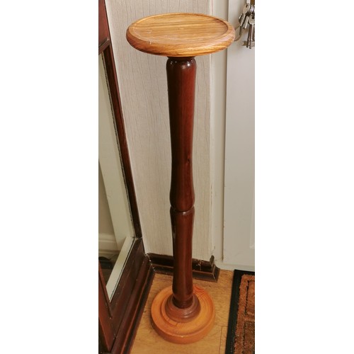 7 - 93 cm tall wooden pedestal jardiniere/stand