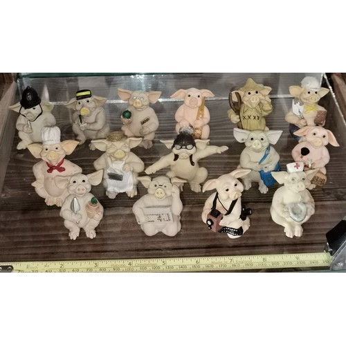 30 - 15 x assorted Pigtails by HSC collectable small/medium pig figures - all occupations