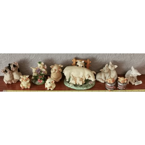 36 - Bundle of assorted make and size mainly composite pig figures including Leonardo, Regency, Pot Belli... 