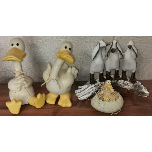 46 - 24 cm long see/hear/speak no evil ducks, 2 x hollow ceramic ducks and composite duckling in egg figu... 