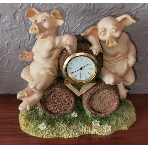 113 - Approx 13 cm wide and tall Pigtails by HSC pig figural clock