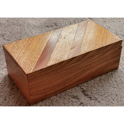 226 - 28 x 15 x 10 cm bespoke wooden box of tealight candles