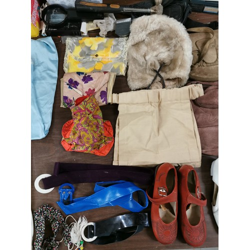 361 - Ladies vintage bundle of assorted shoes, hand bags and belts etc