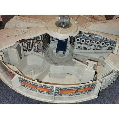 443 - 1979 Kenner Star Wars millennium falcon