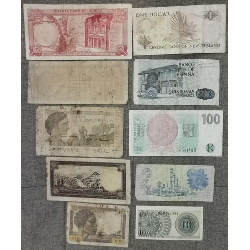 506 - Bundle of assorted era and country bank notes