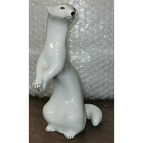 27 - 19 cm tall large Lomonosov USSR white standing mink figure