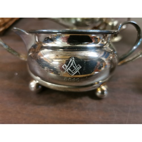 94 - Nice little bundle of assorted silver plated table ware and tankards to include masonic jug and comp... 