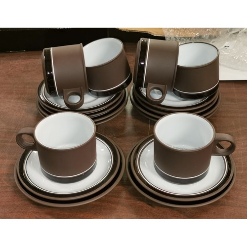 124 - 6 place setting retro 1970's Hornsea Pottery 'contrast' 18 piece tea set