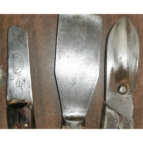 186 - Nice little bundle of tools inc' Moore & Wright calipers and Enots no' 303 oil can